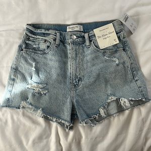 Abercrombie & Fitch mom shorts